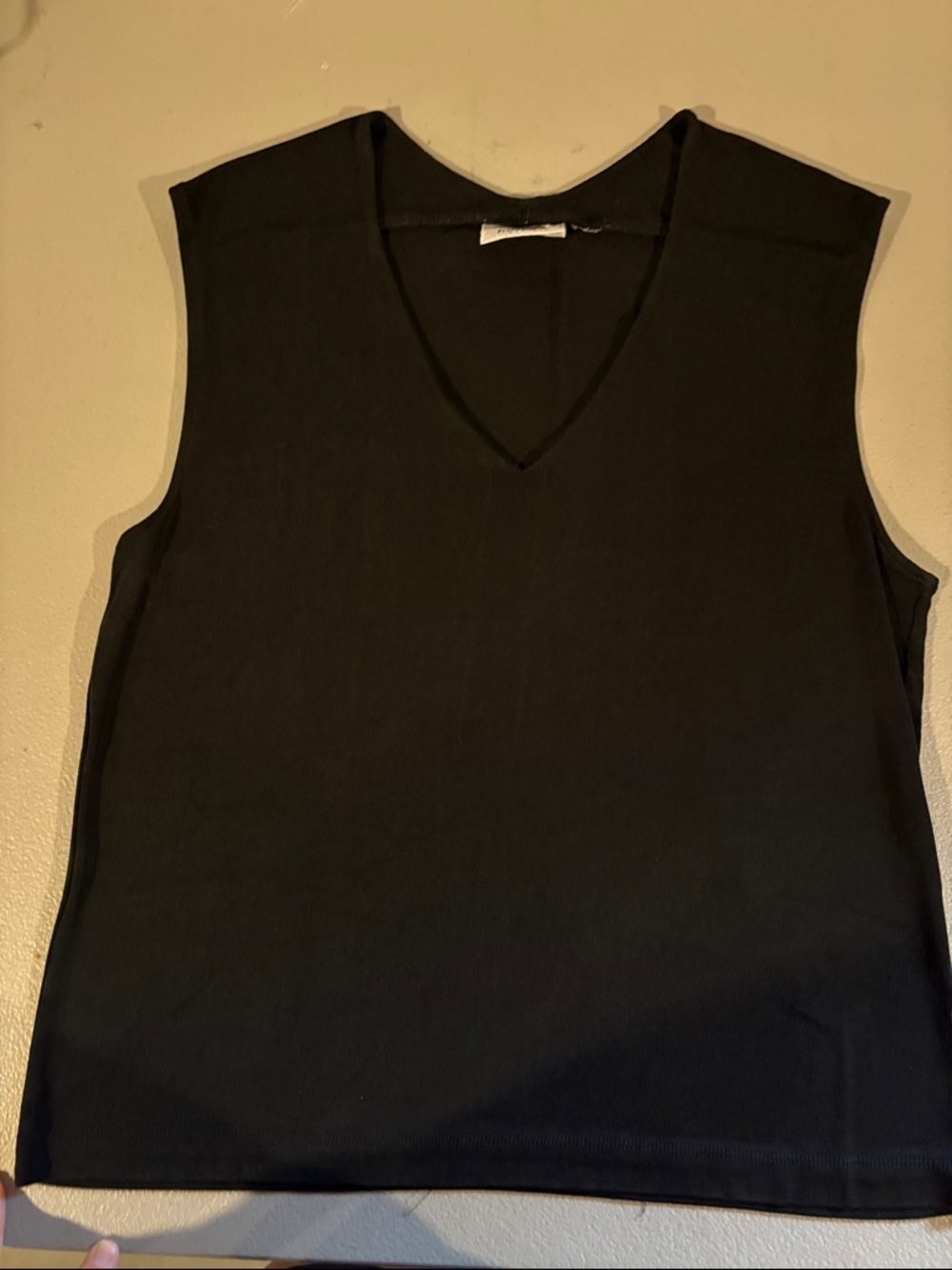 Chico’s Travelers Black V-Neck Sleeveless Women's Top